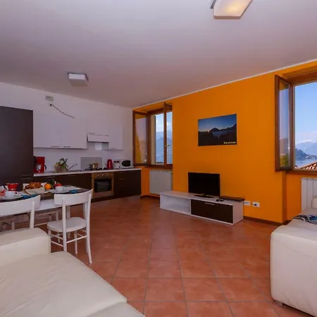 Lejlighed Fiumelatte Sleeps 4 Air Con Wifi Varenna
